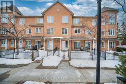 17 - 12 ST MORITZ WAY Markham, ON L3R 4E8
