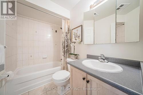 17 - 12 St Moritz Way, Markham, ON - Indoor Photo Showing Bathroom