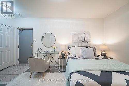 17 - 12 St Moritz Way, Markham, ON - Indoor Photo Showing Bedroom