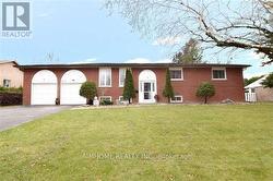 133 CHURCH STREET Georgina, ON L4P 1J4