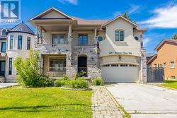220 WELDRICK ROAD W Richmond Hill, ON L4C 3V3