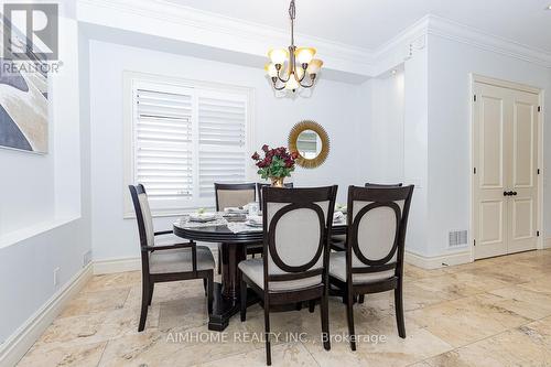 220 Weldrick Road W, Richmond Hill, ON - Indoor Photo Showing Dining Room