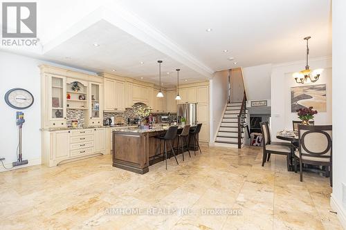 220 Weldrick Road W, Richmond Hill, ON - Indoor