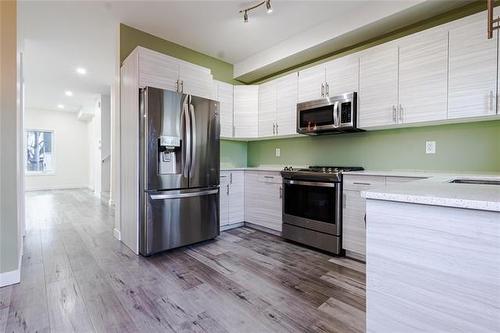 957 Ashburn St, Winnipeg, MB 