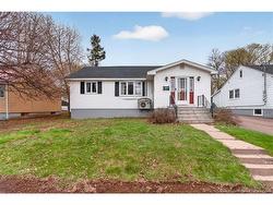 64 Connaught AVE  Moncton, NB E1C 3N9