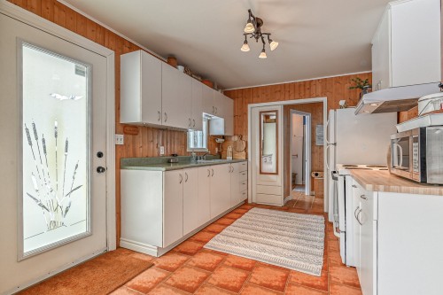 Kitchen - 135 Ch. Bisson N., Amherst, QC - Indoor Photo Showing Kitchen