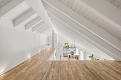 Mezzanine - 