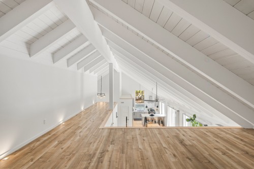 Mezzanine - 2648 Rue De Champlain, Dunham, QC - Indoor Photo Showing Other Room