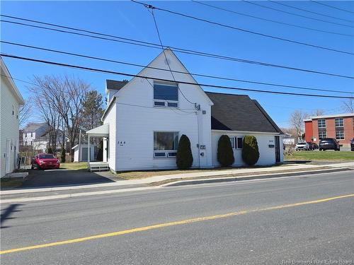 342-344 Main St, Bathurst, NB 