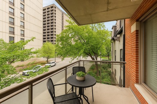 Balcony - 204-1455 Rue Towers, Montréal (Ville-Marie), QC - Outdoor With Balcony With Exterior