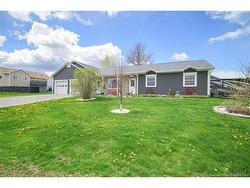 50 Ripley ST Oromocto, NB E2V 4P8