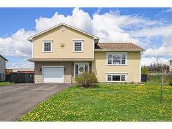 9 Hallihan DR Oromocto, NB E2V 0C1