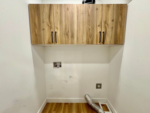 Laundry - 101-227 Rue St-Jacques, Saint-Jean-Sur-Richelieu, QC - Indoor