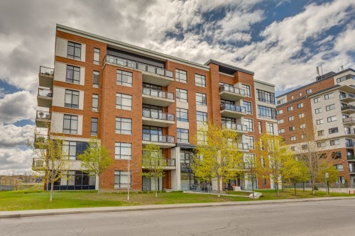 301-8050 Rue Jean-Chevalier  Montréal (Lasalle), QC H8N 0E3