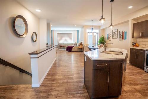 77 Kestrel Way, Winnipeg, MB 