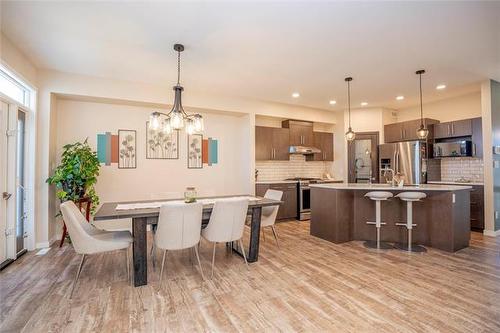 77 Kestrel Way, Winnipeg, MB 