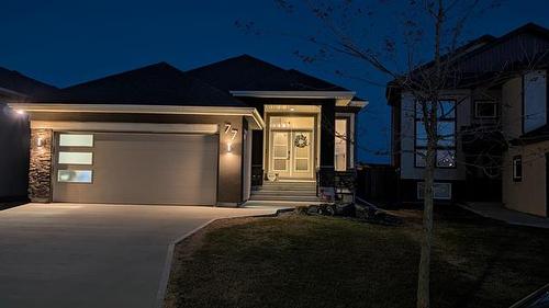 77 Kestrel Way, Winnipeg, MB 