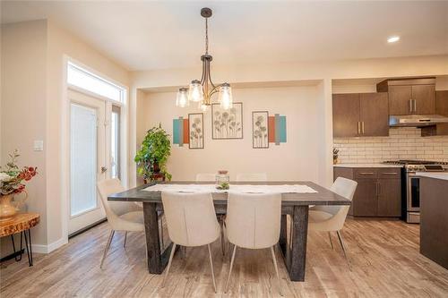 77 Kestrel Way, Winnipeg, MB 