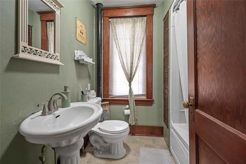 253 Macdonald Ave, Warren, MB 