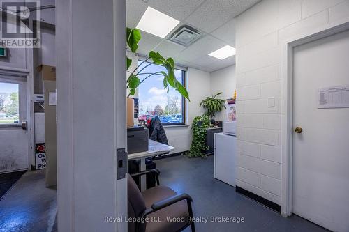 1523 Bell Mill Side Road, Tillsonburg, ON 