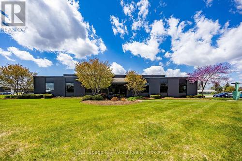 1523 Bell Mill Side Road, Tillsonburg, ON 