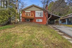 12 MANOMINEE STREET Huntsville (Chaffey), ON P1H 1H2