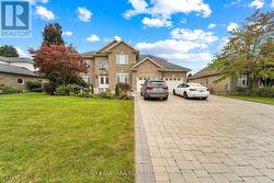 8018 CATHEDRAL DRIVE Niagara Falls (Mt. Carmel), ON L2H 2Z2