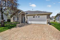 24 REGENCY PLACE Brockville, ON K6V 7M5