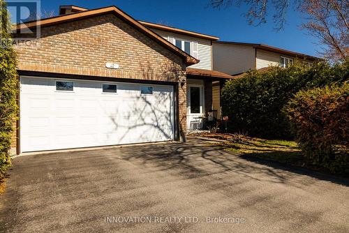42 Liston Crescent, Ottawa, ON - Outdoor