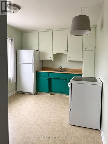 upper unit kitchen - 23 Barnes Street, St. Thomas, ON - Indoor Photo Showing Bedroom