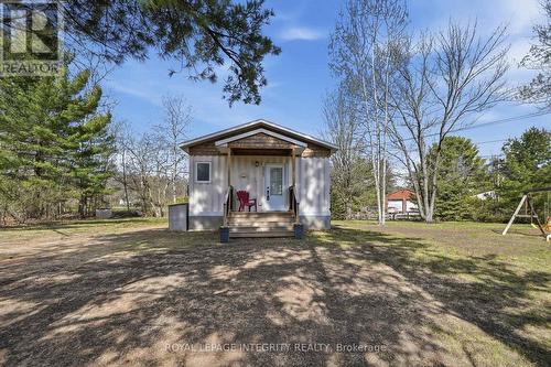 327 BAYVIEW DRIVE  Ottawa, ON K0A 3M0