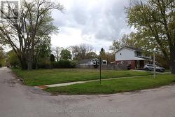 74 SUMMIT AVENUE Welland (Prince Charles), ON L3C 4G7