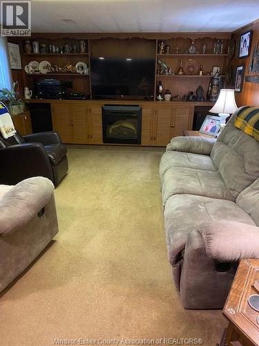 3331 Glenwood Avenue, Windsor, ON - Indoor