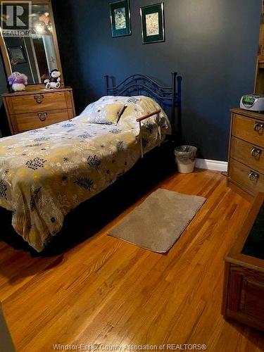 3331 Glenwood Avenue, Windsor, ON - Indoor Photo Showing Bedroom