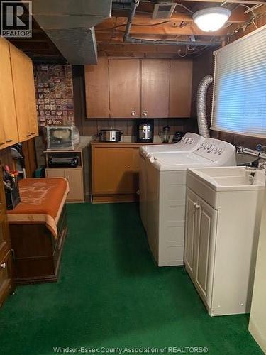 3331 Glenwood Avenue, Windsor, ON - Indoor Photo Showing Laundry Room