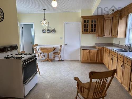 7613 Highway 215, Cambridge, NS 