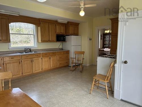 7613 Highway 215, Cambridge, NS 