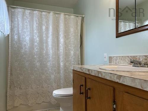 7613 Highway 215, Cambridge, NS 