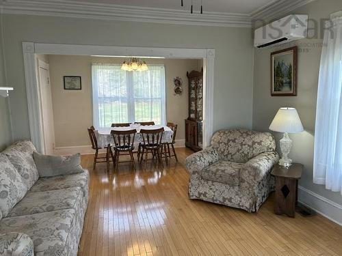 7613 Highway 215, Cambridge, NS 