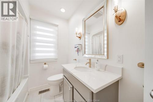 3094 Bruce, Windsor, ON - Indoor Photo Showing Bathroom