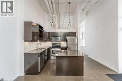 404 W KING Street Unit# 402 Kitchener, ON N2G 2L5