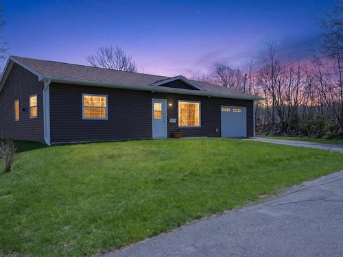 17 Moore Street  Truro, NS B2N 4N8