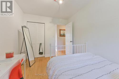 255 Cedar Avenue, Richmond Hill, ON - Indoor Photo Showing Bedroom