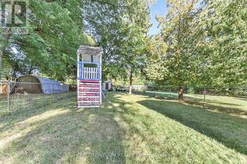 255 Cedar Avenue, Richmond Hill, ON - Outdoor