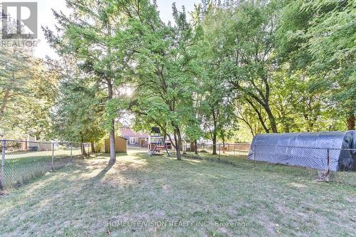 255 Cedar Avenue, Richmond Hill, ON - Outdoor
