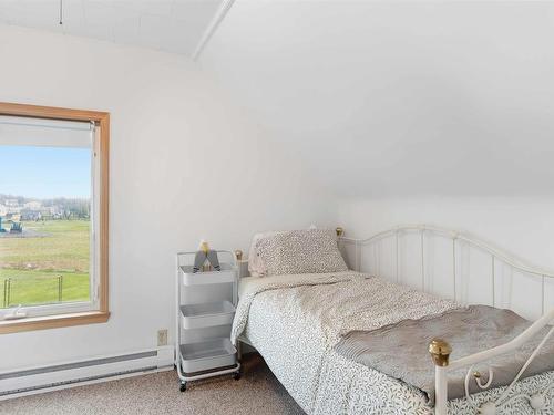 3662 Highway 1, St. Bernard, NS 