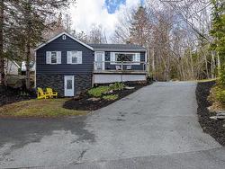 11 Dartmoor Crescent  Bedford, NS B4A 2K4