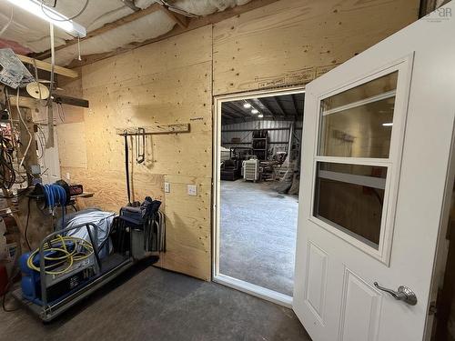202 White Point Road, Liverpool, NS - Indoor