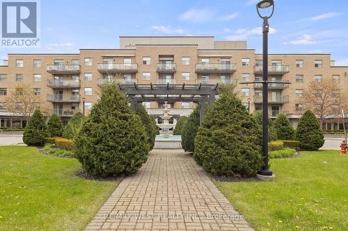 511 - 2506 RUTHERFORD ROAD  Vaughan, ON L4K 5N4
