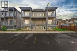 205 WEST OAK Trail Unit# 42  Kitchener, ON N2R 0R9